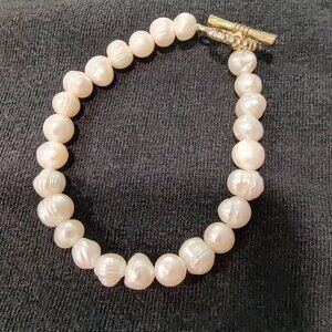 Pearl Bracelet with Heart clasp